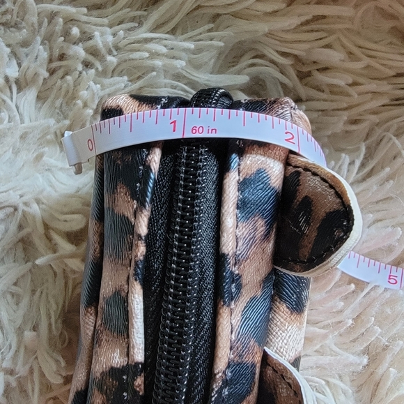 Leopard print MEOW coin purse - Picture 6 of 6